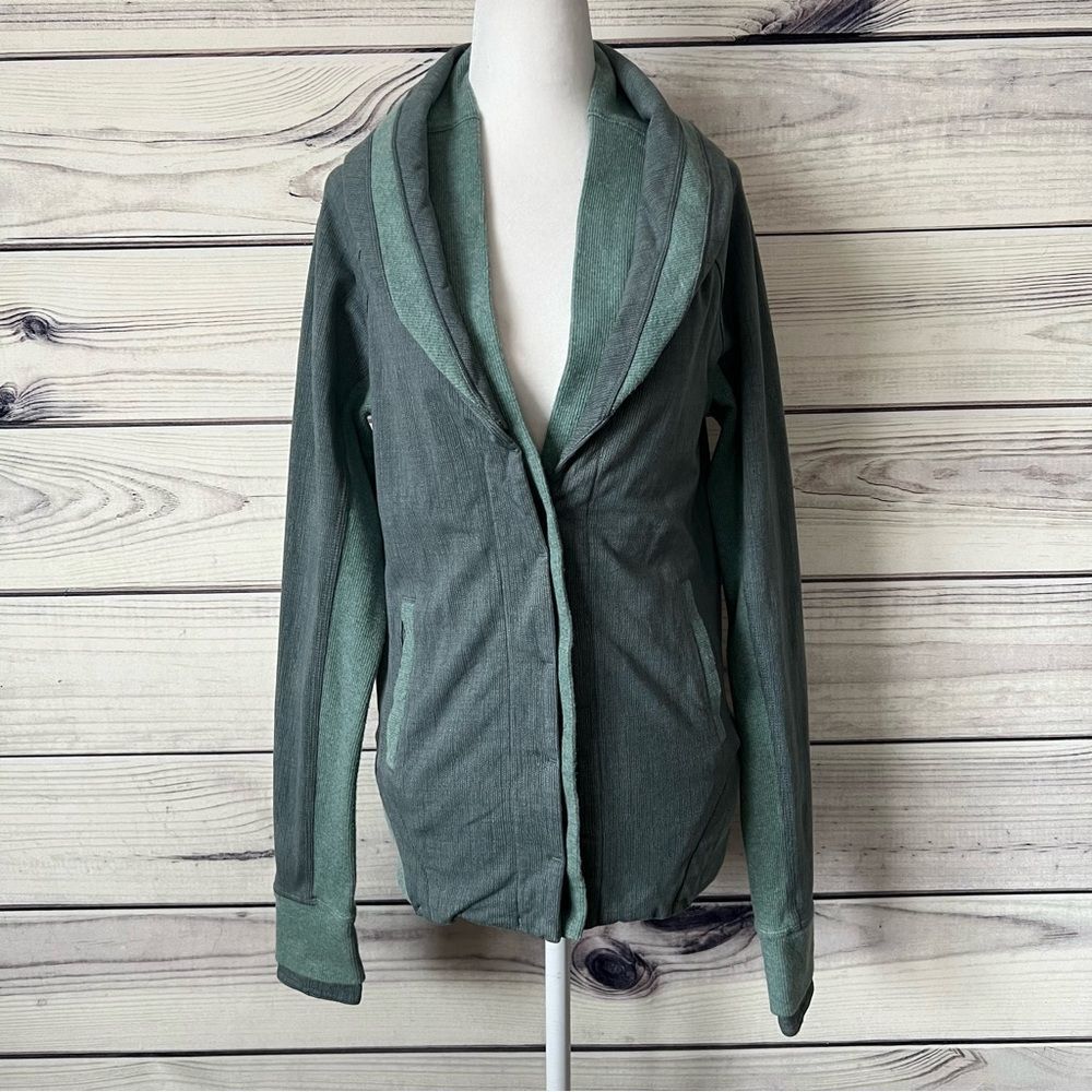 Lululemon To Class Textured Green Button Down Dou… - image 6
